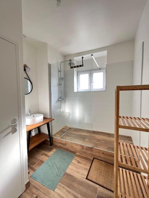 Banjul - Bel Appartement A Remeš Exteriér fotografie