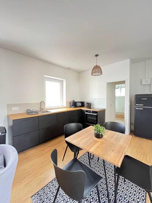 Banjul - Bel Appartement A Remeš Exteriér fotografie